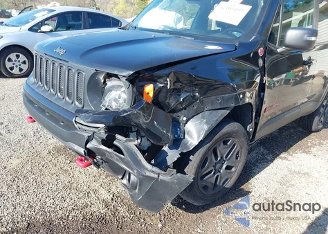 2018 Jeep Renegade Trailhawk 4X4 z USA, uszkodzony, nr VIN ZACCJBCB7JPH63647